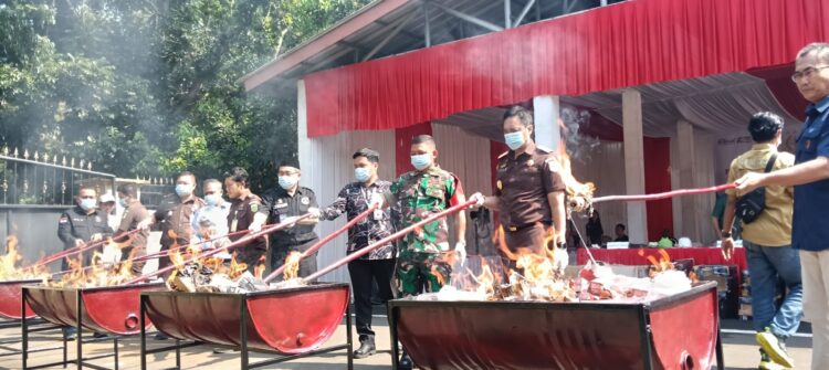 Ribuan Rokok Ilegal Dimusnahkan Kejari Kabupaten Tangerang