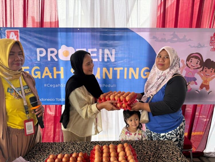 3.600 Butir Telur Alfamidi Tekan Angka Stunting di Kota Tangerang Selaan