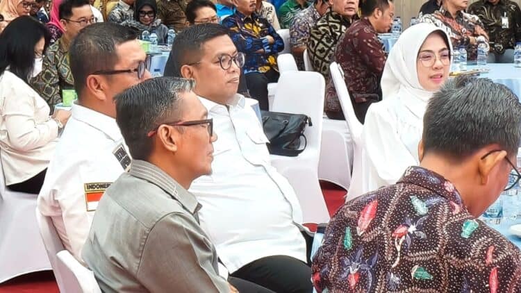 MENGHADIRI MUSRENBANG – Gubernur Banten Andra Soni, menghadiri rapat Musrenbang RKPD Pemprov Banten tahun 2027. (ADIB FAHRI/SATELITNEWS.COM)