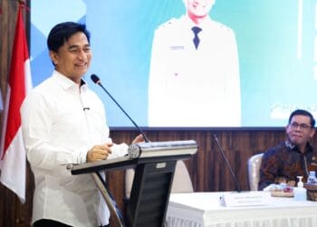 MEMBERIKAN ARAHAN : Wagun Banten Achmad Dimyati Natakusumah memberikan arahan. (ISTIMEWA)