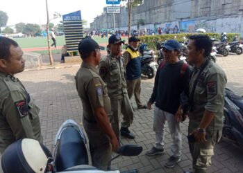 Praktik Pungli Berkedok Parkir Tanpa Karcis di Cibodas Ditertibkan