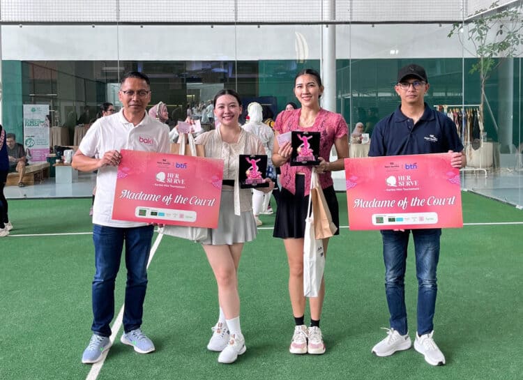 Hotel Santika Premiere Bintaro Hadirkan “Her Serve – Kartini Mini Padel Tournament”