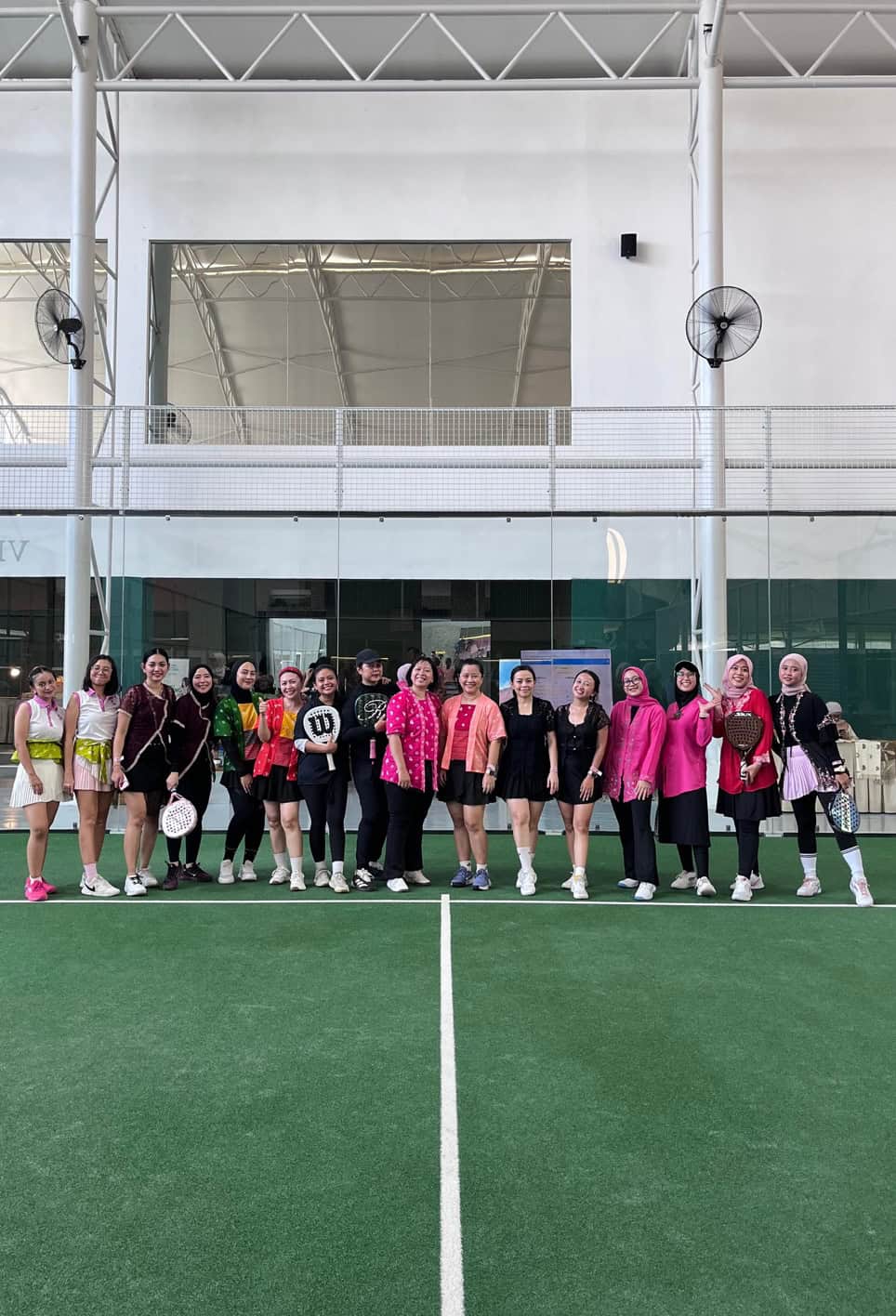 Hotel Santika Premiere Bintaro Hadirkan “Her Serve – Kartini Mini Padel Tournament”