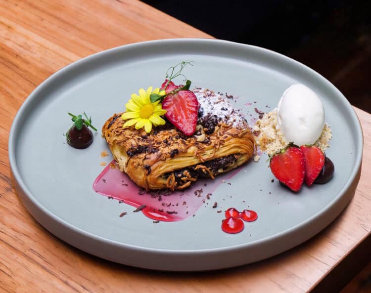 Kreasi Dessert & Coffee Spesial di Hotel Santika Premiere Bintaro