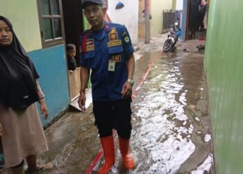 Banjir Rendam Sejumlah Wilayah di Kota Tangerang, Ratusan Warga Cipondoh Mengungsi