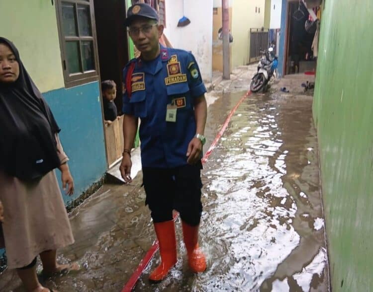 Banjir Rendam Sejumlah Wilayah di Kota Tangerang, Ratusan Warga Cipondoh Mengungsi