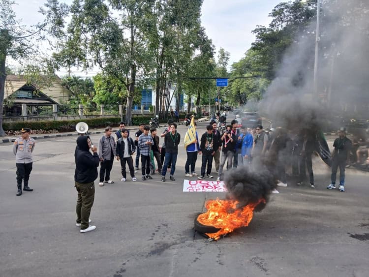Mahasiswa Tangerang Turun ke Jalan, Desak Pengusutan Tuntas Kasus Kekerasan Aktivis KontraS