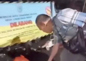 Pedagang Pasar Cimanggis Tepergok Buang Sampah di Depan SDN 02 Ciputat