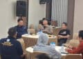 Sekwan Kabupaten Pandeglang Suaedi Kurdiatna (kanan), mendampingi Ketua DPRD Kabupaten Pandeglang TB.A.Khatibul Umam (tengah) dan Wakil Ketua DPRD Kabupaten Pandeglang MM. Fuhaira Amin, dalam sebuah kegiatan beberapa hari lalu. (ISTIMEWA)