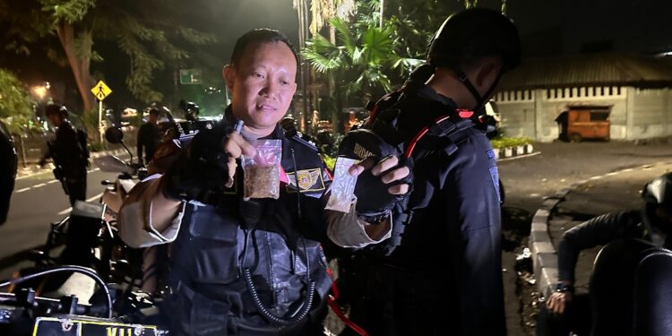 Kejar-kejaran Tengah Malam di Tangerang, Pria Buang Motor, Ternyata Ini yang Dibawa
