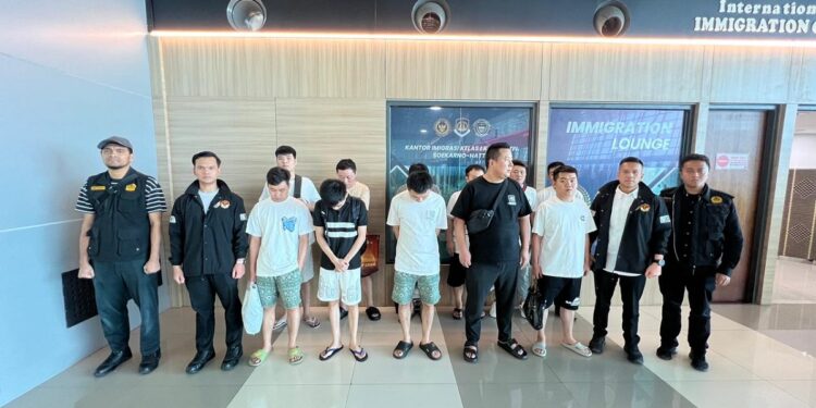 Imigrasi Tangerang Deportasi 19 WNA Terduga Sindikat Love Scamming
