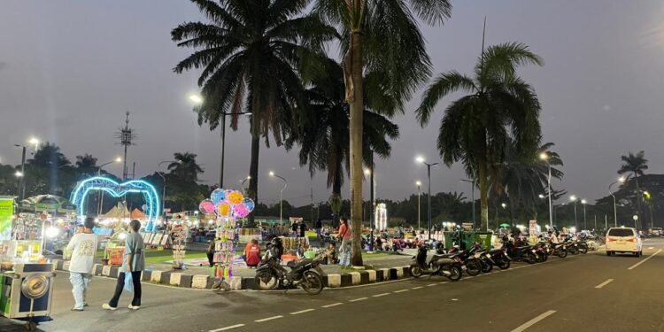Parkir Liar Taman Elektrik Kota Tangerang Dikeluhkan, Pemkot Didorong Lakukan Operasi Gabungan
