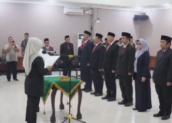 PELANTIKAN - Bupati Pandeglang Raden Dewi Setiani, kembali melantik pejabat eselon II di lingkungan Pemkab Pandeglang, Kamis (7/5/2026). (ISTIMEWA)