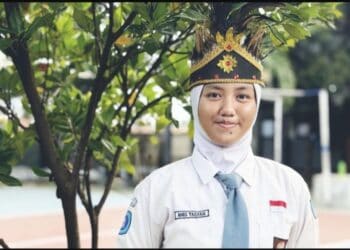 Anis Tasyah, Siswi Kelas X SMAN 14 Kota Tangerang yang dikenal pandai berbahasa Rusia, terpilih sebagai calon anggota Pasukan Pengibar Bendera Pusaka (Paskibraka) Provinsi Banten Tahun 2026. (ISTIMEWA)