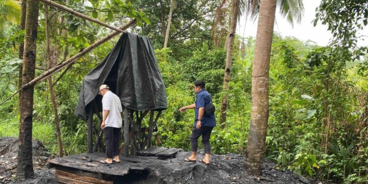 TAMBANG ILEGAL : Tambang ilegal masih beroperasi diwilayah selatan selatan Kabupaten Lebak, teparltnya diwilayah perbatasan dengan Pelabuhan Ratu, Jawa Barat. (ISTIMEWA)
