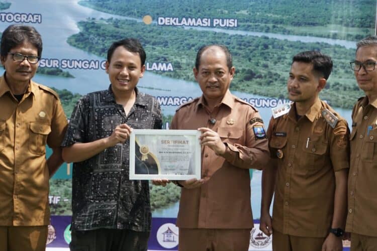 Wabup Serang Najib Hamas, dukung pelestarian kebudayaan dan lingkungan, salah satunya dengan tidak mencemari Sungai Ciujung. (ISTIMEWA)