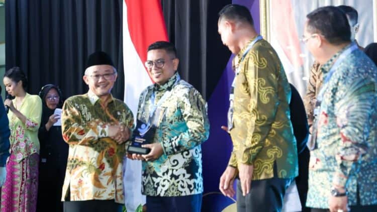 Pemprov Raih Penghargaan Sekolah Aman dan Nyaman Dari Kemendikdasmen