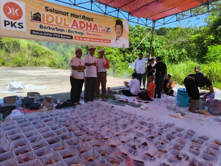 PKS Banten Tebar 52.400 Paket Daging Kurban
