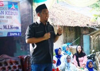 Ketua Fraksi Demokrat DPRD Kabupaten Serang Azwar Anas. (ISTIMEWA)