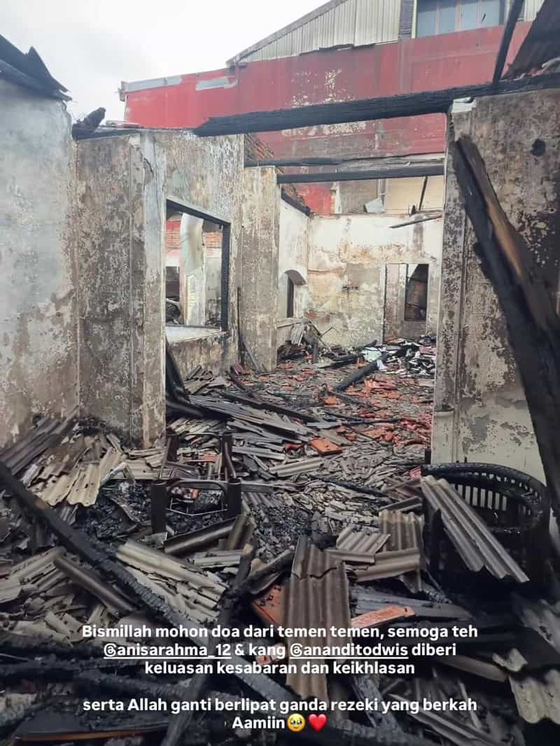 Innalillahi... Rumah Anisa Rahma, Mantan personel Cherrybelle Dilalap Si Jago Merah
