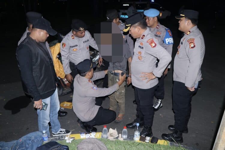 Tepergok Bawa Ganja, Pengendara Motor Ditangkap Aparat Polres Metro Tangerang
