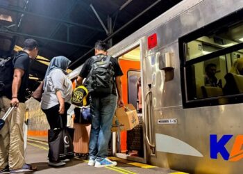 155 Juta Orang Naik Kereta Subsidi, Didominasi Layanan Komuter