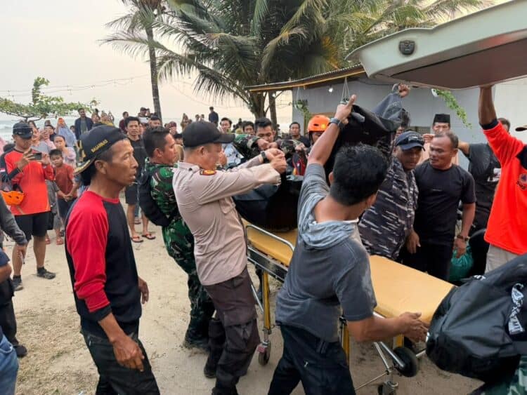 Terseret Arus Laut Cihara, Wisatawan Asal Jakarta Ditemukan Tewas di Lebak