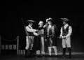 PEMENTASAN – Pertunjukan drama musikal yang memukau berjudul “Di Ujung Pena, Di Ujung Darah: Dari Tinta Perjanjian Menuju Bara Perlawanan” karya/sutradara Parwa Rahayu, akan dipentaskan pada 20 Juni nanti. (ISTIMEWA)