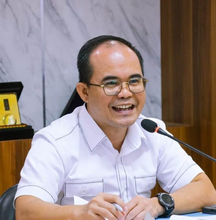 Anggota Fraksi PDIP DPRD Banten, Yeremia Mendrofa. (ISTIMEWA)
