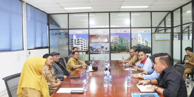 SATGAS KETENAGAKERJAAN – Satuan Tugas Pungutan Liar (Satgas Pungli) Ketenagakerjaan Kabupaten Serang, mendatangi PT Lung Cheong Brothers Industrial di Kecamatan Kragilan dan PT Parkland World Indonesia (PWI 2) di Kecamatan Cikande, Selasa (9/6/2026). (ISTIMEWA)