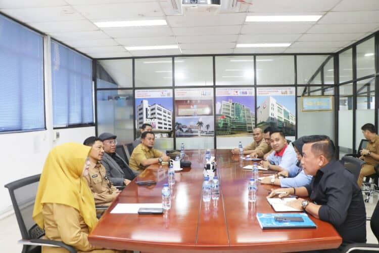 SATGAS KETENAGAKERJAAN – Satuan Tugas Pungutan Liar (Satgas Pungli) Ketenagakerjaan Kabupaten Serang, mendatangi PT Lung Cheong Brothers Industrial di Kecamatan Kragilan dan PT Parkland World Indonesia (PWI 2) di Kecamatan Cikande, Selasa (9/6/2026). (ISTIMEWA)