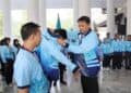 MELEPAS KONTINGEN – Sekda Kabupaten Serang Zaldi Dhuhana, melepas Kontingen Atlet POPDA ke-XII dan PEPARPEDA ke-IX Tahun 2026 di Pendopo Bupati Serang, Kamis (11/6/2026). (ISTIMEWA)