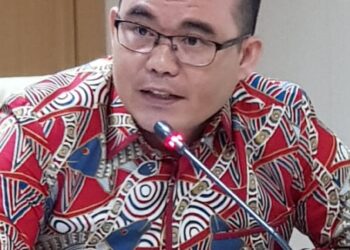 Anggota Fraksi PDIP DPRD Banten, Yeremia Mendrofa. (ISTIMEWA)
