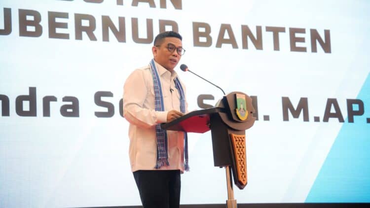 SAMBUTAN – Gubernur Banten Andra Soni, menyampaikan sambutan diacara Pengukuhan pengurus Dewan Koperasi Indonesia Wilayah (Dekopinwil) Provinsi Banten periode 2026-2030. (ISTIMEWA)