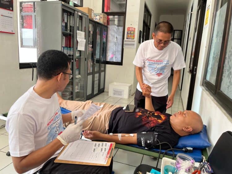 DONOR DARAH – Dalam rangka memperingati Hari Donor Darah Sedunia, Unit Donor Darah (UDD) Palang Merah Indonesia (PMI) Kabupaten Pandeglang, menggelar kegiatan donor darah, Minggu (14/6/2026). (ISTIMEWA)