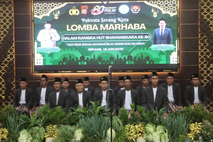 LOMBA MARHABA – Salah satu kelompok peserta Marhaba, yang dibuka oleh Kapolresta Serang Kota Kombes Pol. Yudha Satria, dalam rangka memperingati Hari Bhayangkara ke-80 Tahun 2026, Selasa, (16/6/2026). (ISTIMEWA)