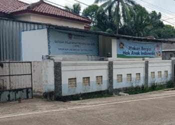SPPG BERMASALAH : Salah satu bangunan SPPG di Kecamatan Labuan, Kabupaten Pandeglang diduga bermasalah dan tidak sesuai dengan aturan perundang-undangan. (ISTIMEWA)
