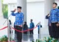 MEMIMPIN APEL : Gubernur Banten Andra Soni, memimpin apel Hari Keluarga Nasional (Harganas) ke-33 Tingkat Provinsi Banten, di Lapangan Kantor Gubernur Banten, KP3B, Curug, Kota Serang, Senin (29/6/2026). (ISTIMEWA)