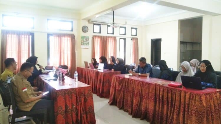 MENGIKUTI WORKSHOP : Sejumlah dosen STIKes Salsabila, Serang, mengikuti workshop atau pelatihan. (ISTIMEWA)