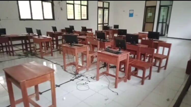 DIBOBOL MALING - Ruang Labolatorium Komputer SMK Azzahra Nusantara, Kampung Heas, Desa Pasir Awi, Kecamatan Banjar, Kabupaten Pandeglang, dibobol maling. (ISTIMEWA)