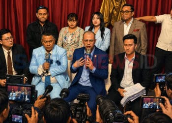 Bawa Saksi Kunci, Raffi Ahmad Buktikan Tak Pernah Lakukan Transaksi di Blueray