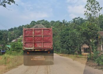 Perbup Pembatasan Jam Operasional Truk Galian C di Lebak tak Bertaji