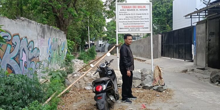 Sudah 8 Kali, Akses Jalan Umum di Cipondoh Ditutup Sepihak