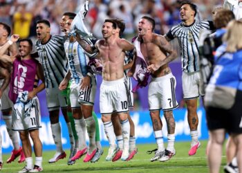 Pemain Lawan Kena Kartu Merah, Argentina Kalahkan Swiss