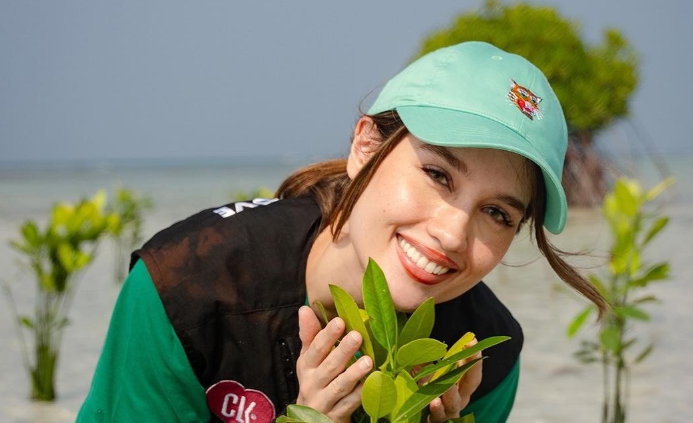 Cinta Laura Ingin Bangun Akses Air Bersih hingga Sekolah di Indonesia Timur