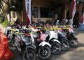 MOTOR HASIL CURIAN : Belasan motor hasil curian berhasil diamankan dan terparkir di halaman Mapolda Banten. (ISTIMEWA)