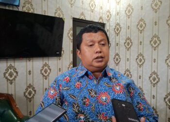 MEMBERIKAN KETERANGAN : Kepala Perwakilan Ombudsman Banten Fadli Afriandi memberikan keterangan kepada wartawan. (ISTIMEWA)