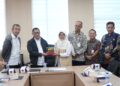 JEMPUT BOLA - Bupati Pandeglang Raden Dewi Setiani bersama jajaran Kepala OPD terkait, mengunjungi Kementerian PU di Jakarta, untuk menyampaikan berbagai usulan program dan memohon dukungan penuh percepatan pembangunan daerah dari Pemerintah Pusat. (ISTIMEWA)