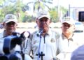 MENYAMPAIKAN KETERANGAN : Kapolda Banten Irjenpol Hengki, menyampaikan keterangan usai membuka acara lomba berburu dan bakti sosial. (ISTIMEWA)