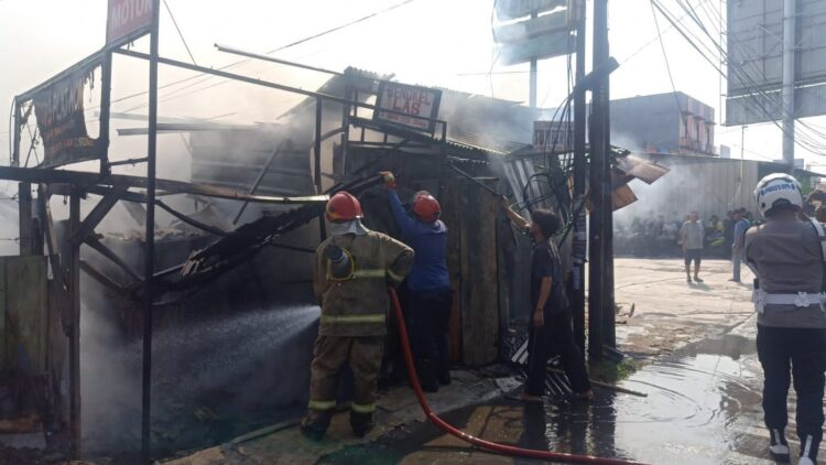 Padat Penduduk, Tiga Kecamatan di Tangsel Rawan Kebakaran
